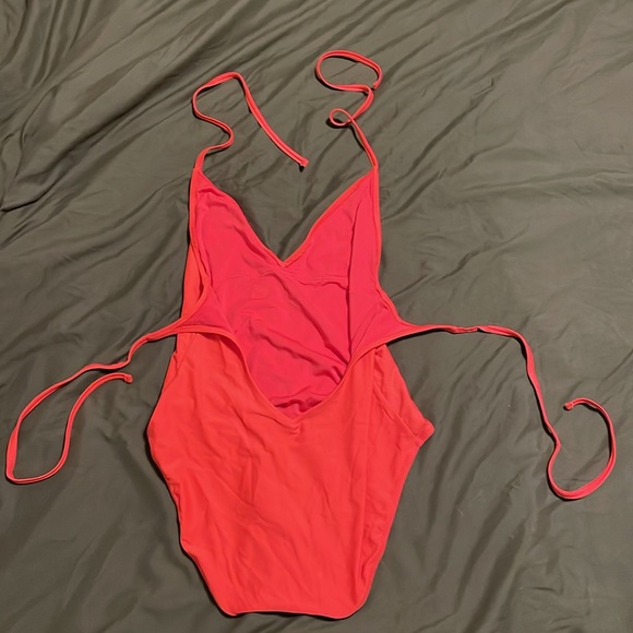 Aerie Swimsuit! - Picture 2 of 3